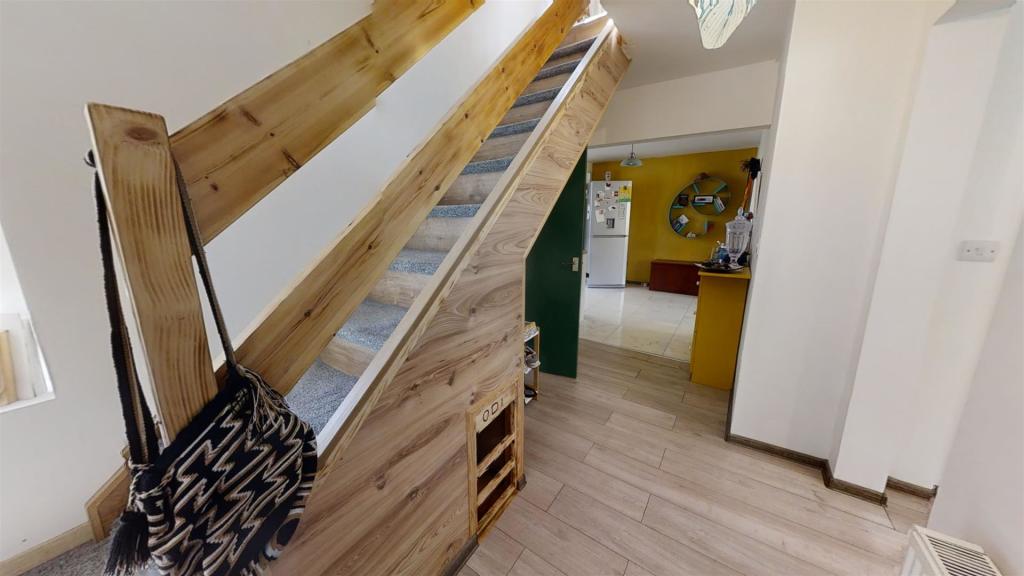 HomeDaze-presents-Philips-Park-Road-East-M45-3-bed
