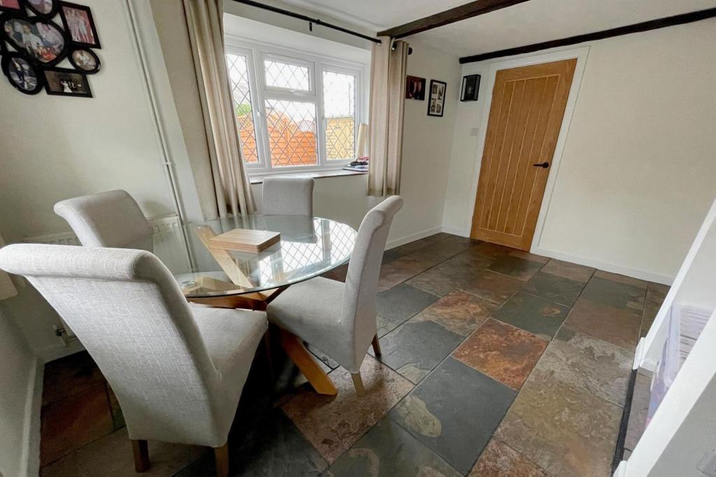 6-Dining Room