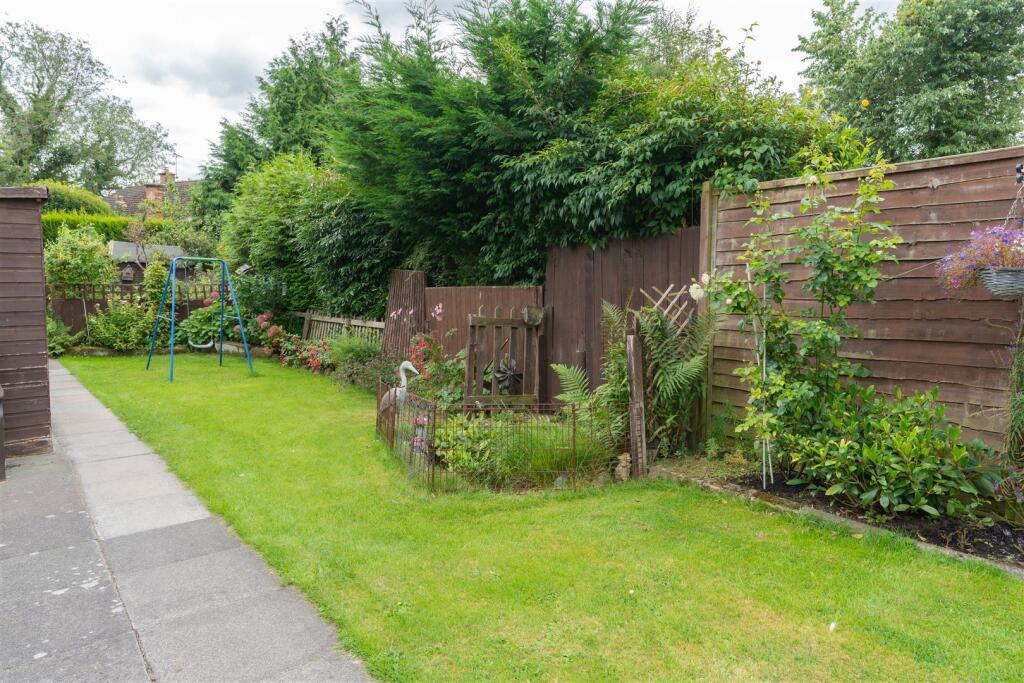 40 Eaton Road-22.jpg