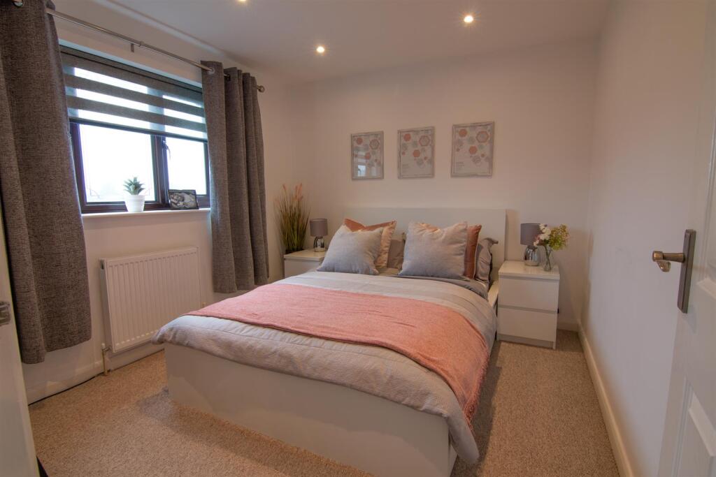 16. BEDROOM 2.jpg