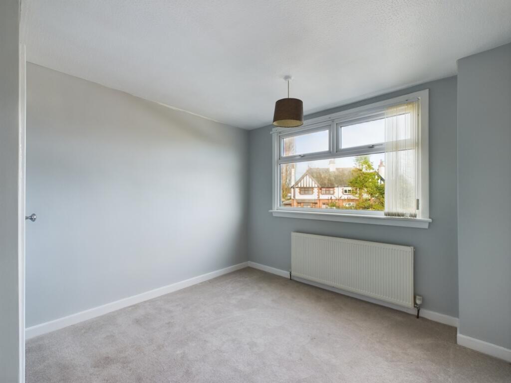 CAM02386G0-PR0098-STILL028