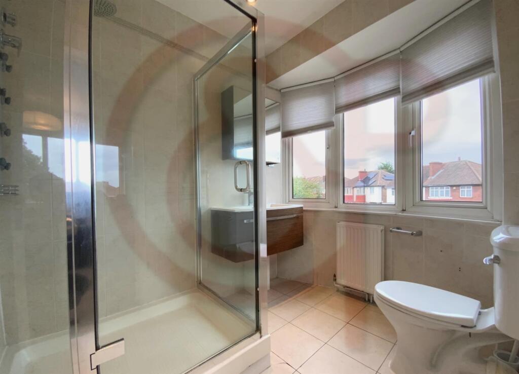 Master bathroom.jpg