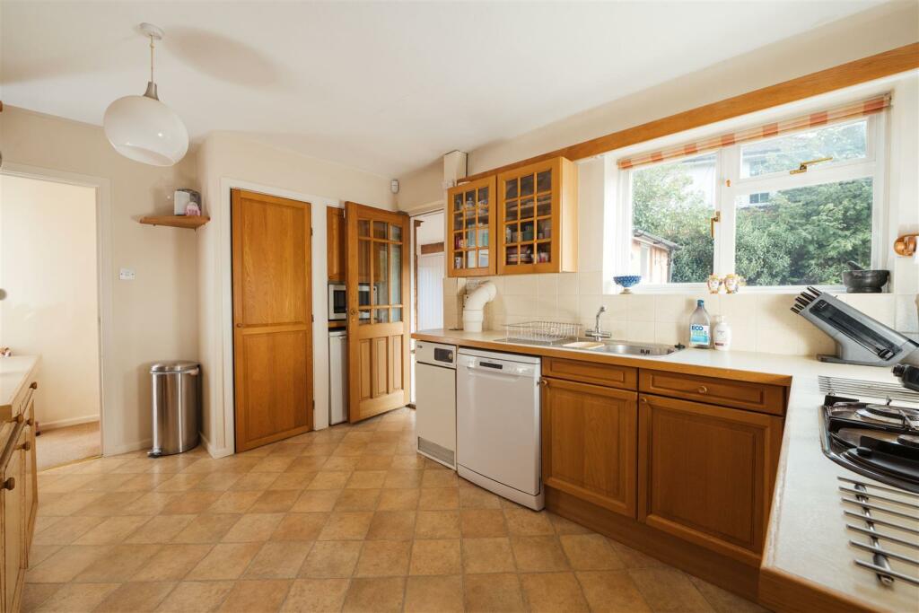 12 Dale Close, Hitchin-15.jpg