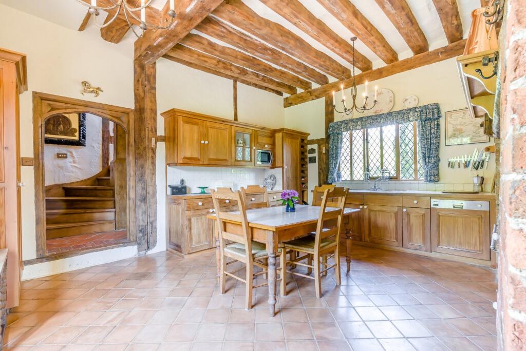 Kitchen/Breakfast Rm