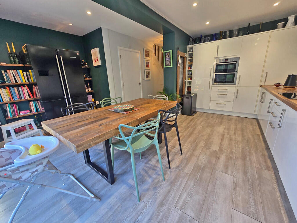 Kitchen - Diner (...