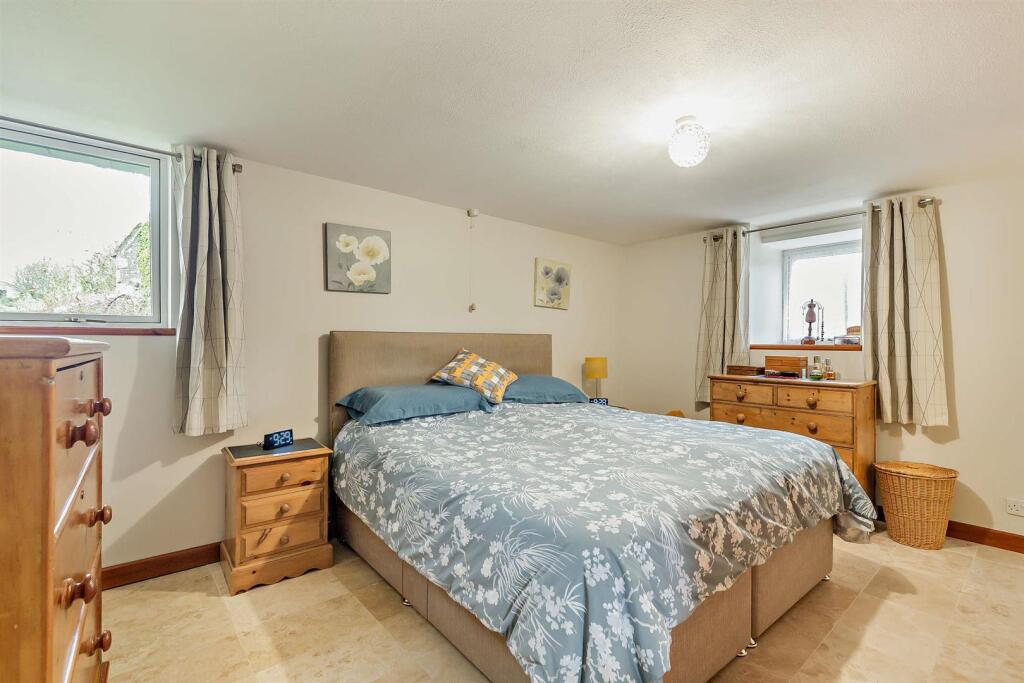 8668558-interior04-800.jpg