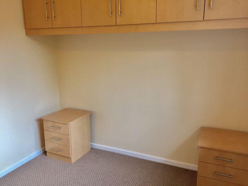 BEDROOM 2 OVERBED