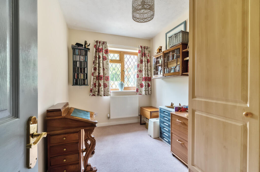 1297252-13-6836dd...