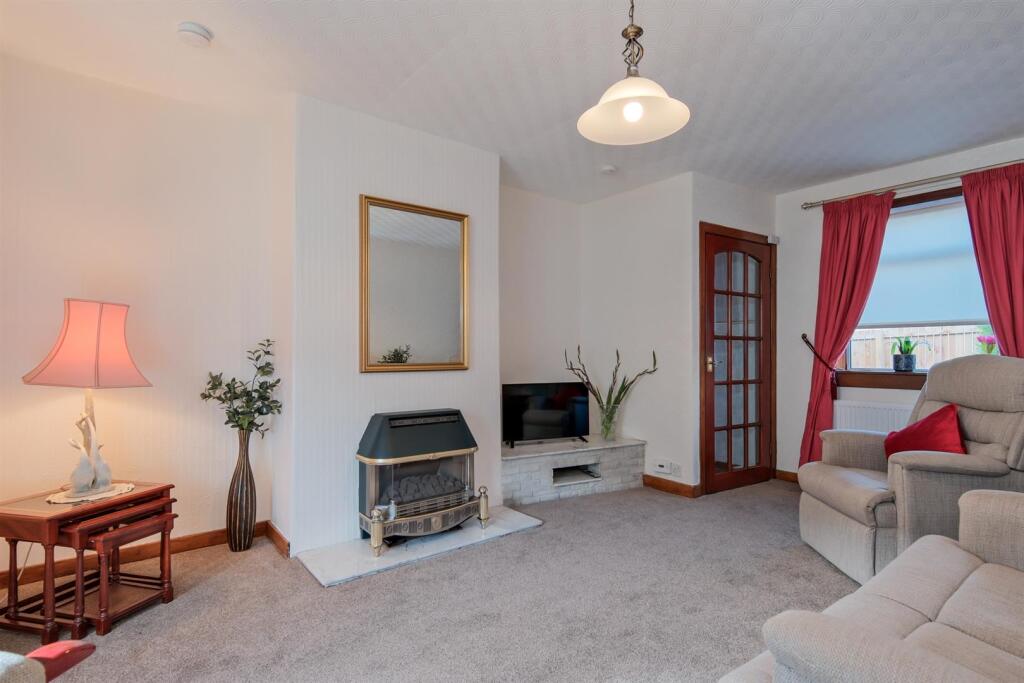 009-23 West Thornlie Street, Wishaw ML2 7AR.jpg