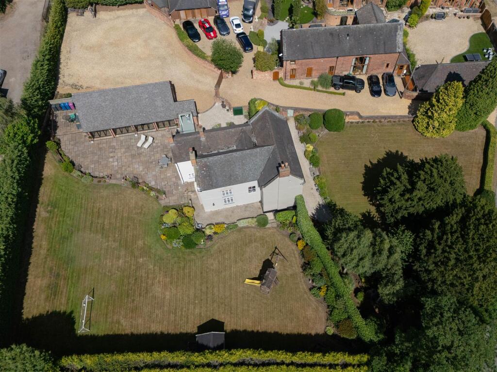 Hammerwhich Place Farm Drone.jpg