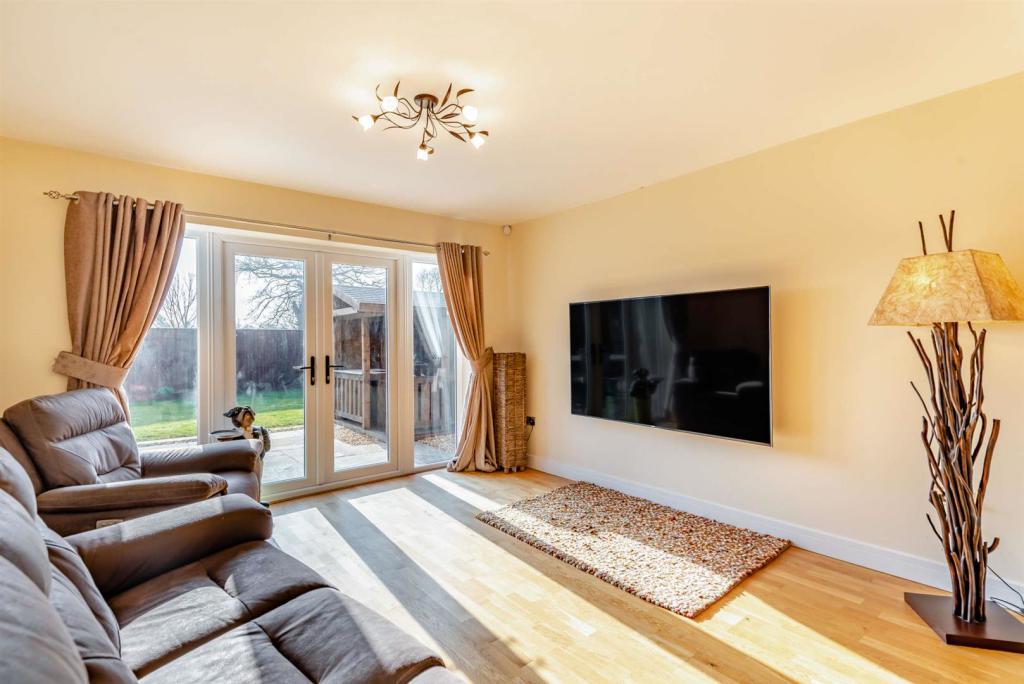 8539368-interior11-800.jpg