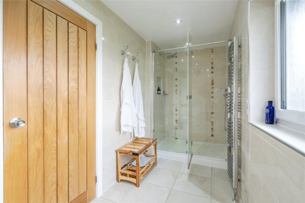 En Suite 1