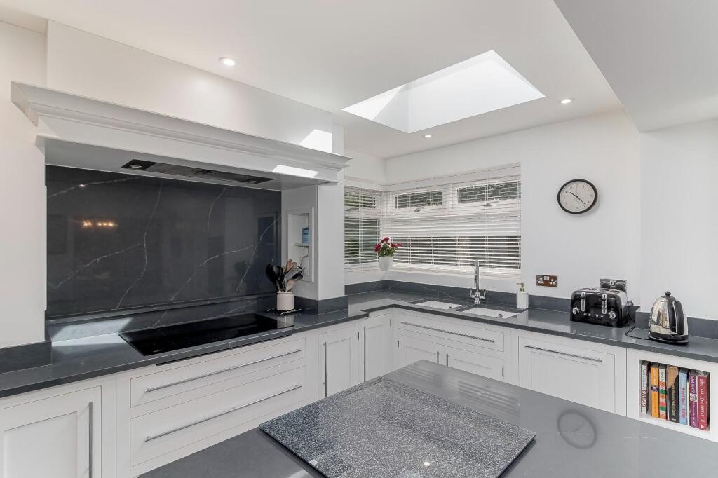 Dining Kitchen - E.jpg