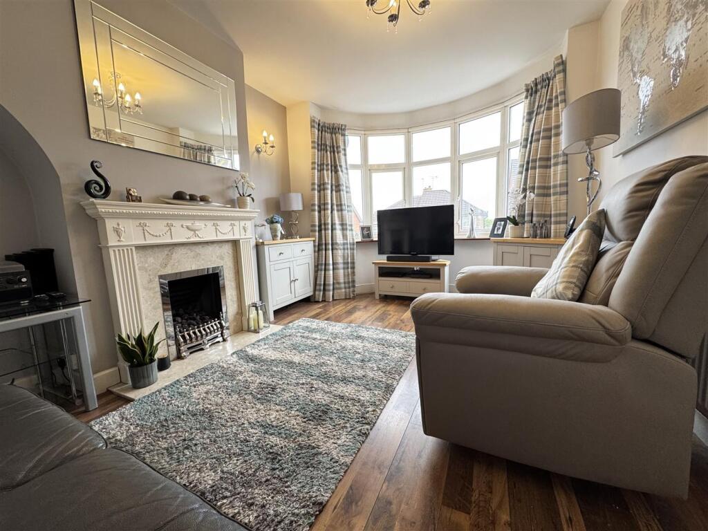 IMG_0104 (Large).JPG