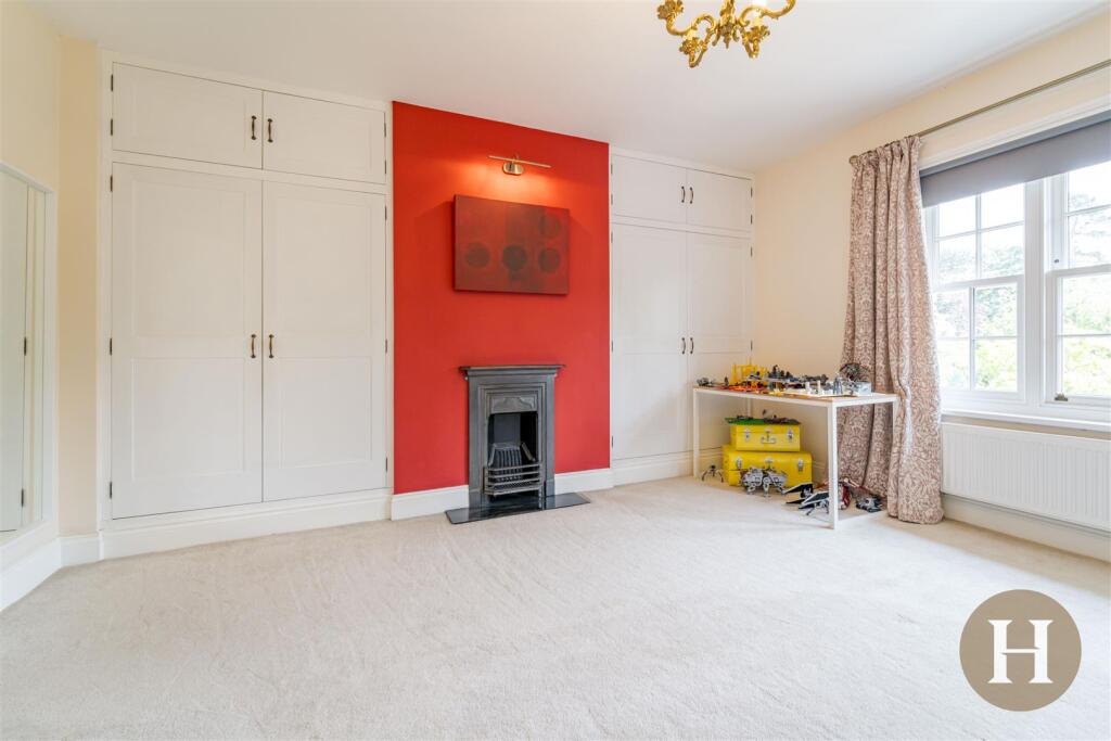 Hadleigh Estate Agents-20.jpg