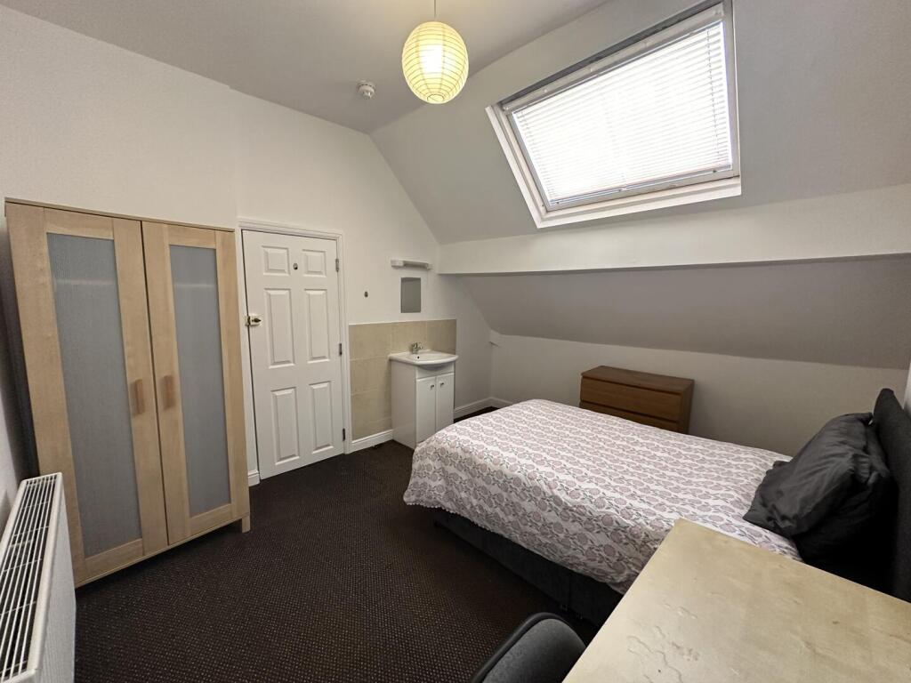3ca.room5.JPG