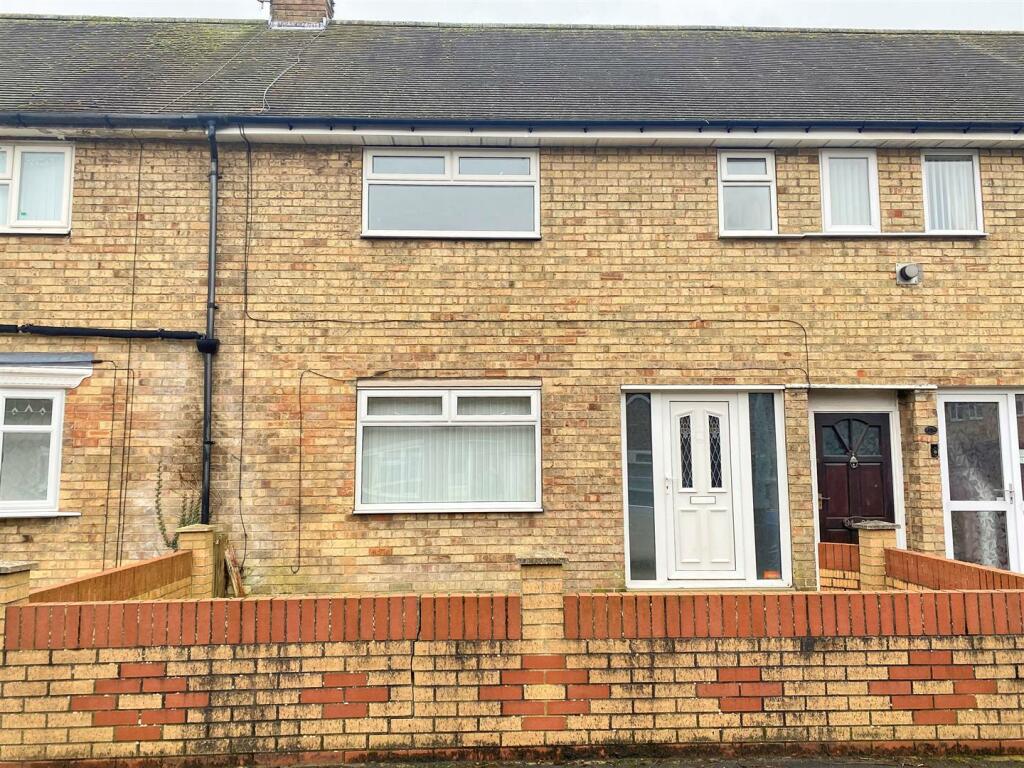 No chain, modernised town house