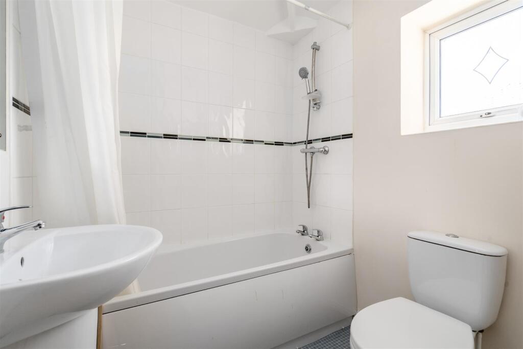 45 Mapleton Road_4.jpg