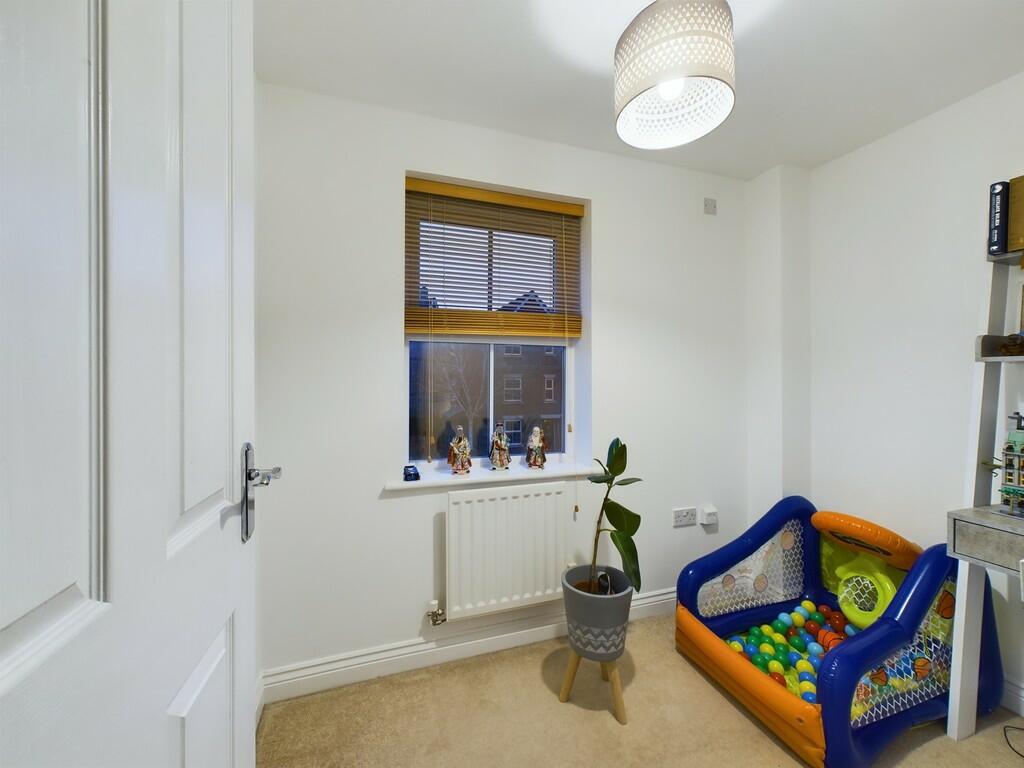 Study / bedroom 4