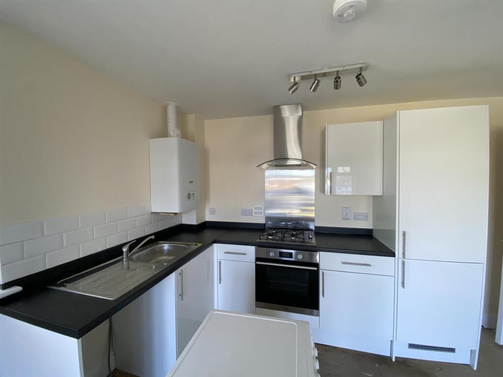 Lounge/Kitchen