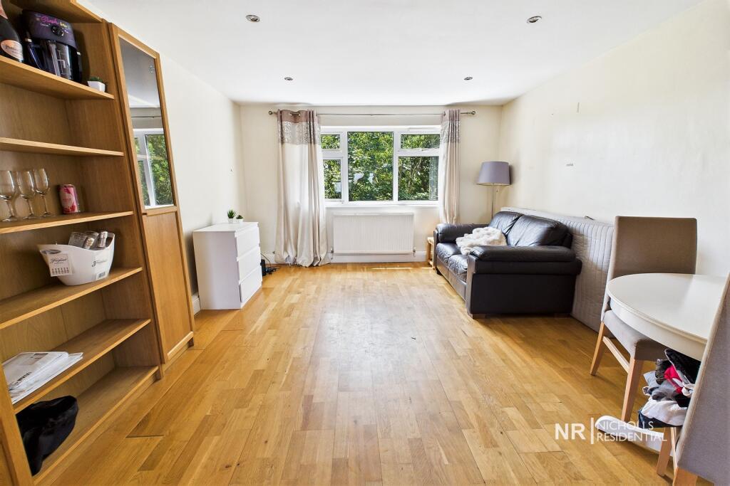 Lounge / Dining Room Extra