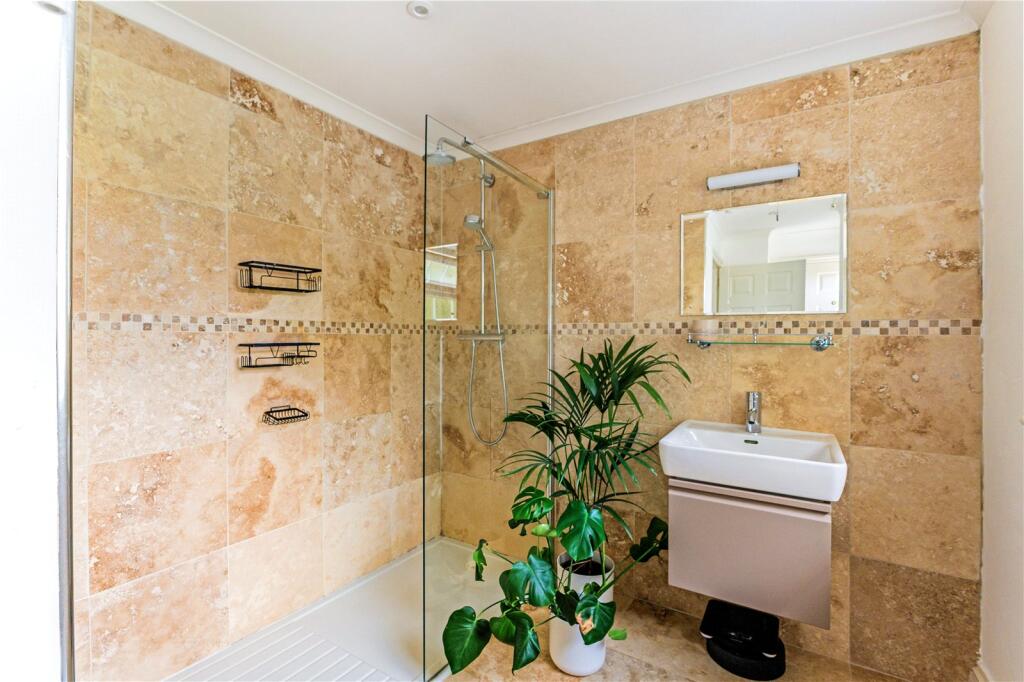 Main Shower Room