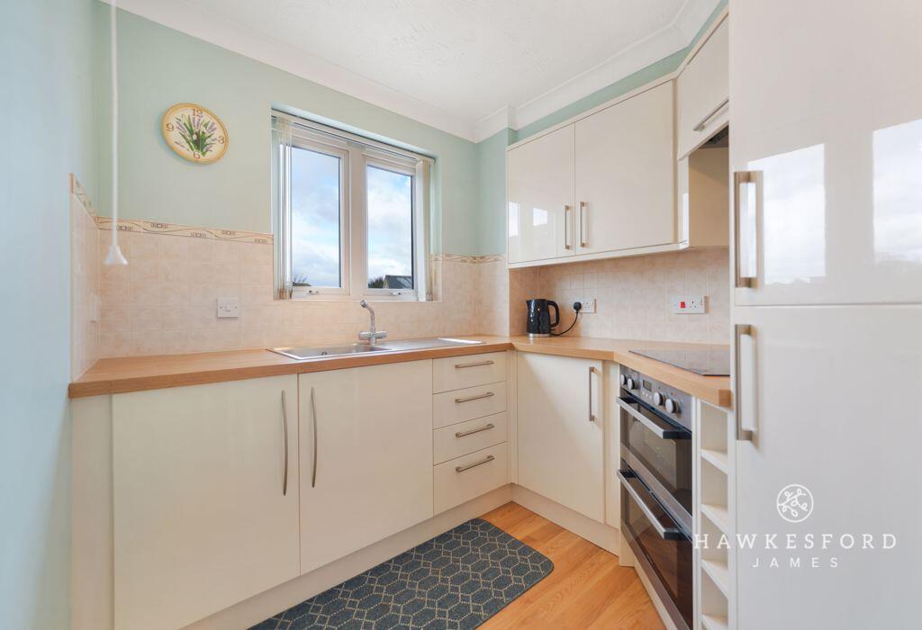 Riverbourne Court, Sittingbourne - Kitchen