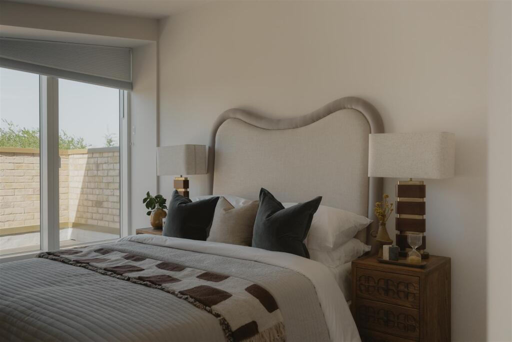 Coombe Lane_Warm_272.jpg