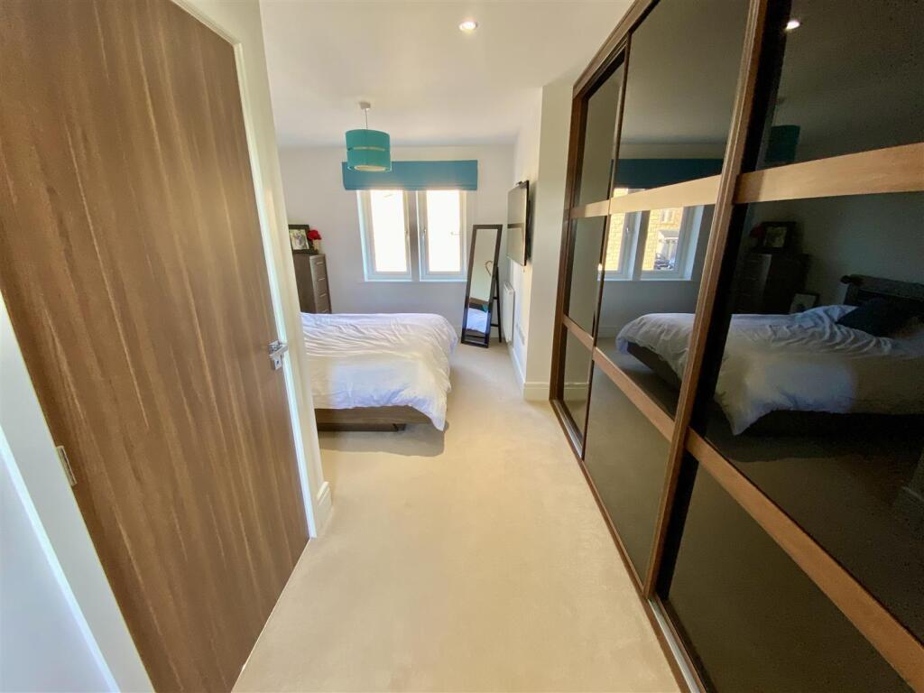 Bramleys Estate Agents - Moorcroft Close - Mirfiel