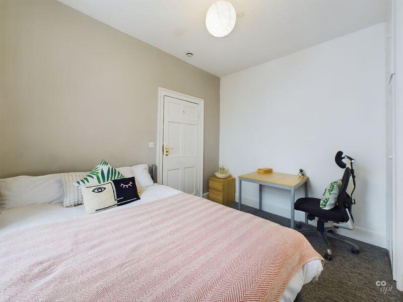 bed 6 