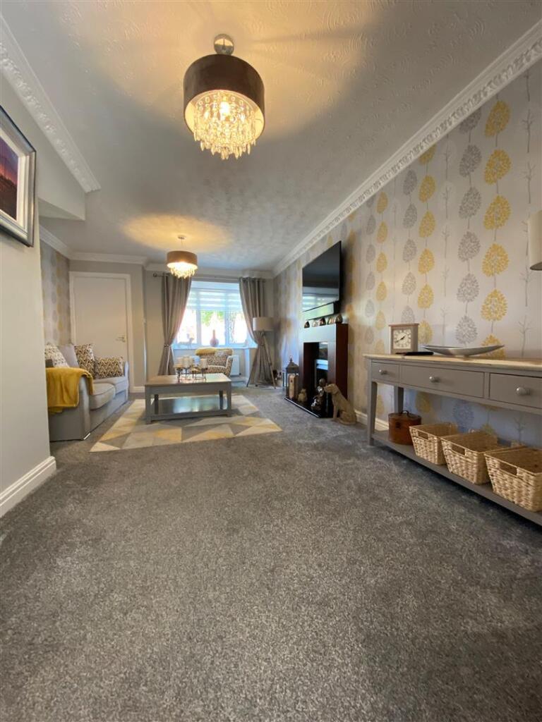 Through Lounge Dining area
