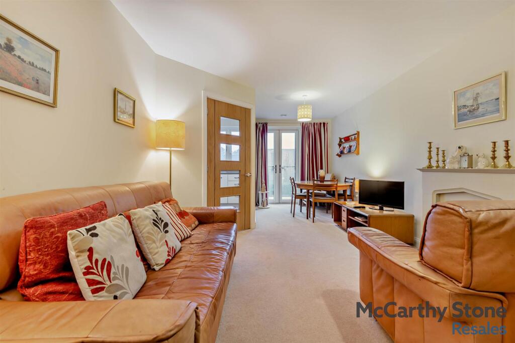 8665422-interior08-800.jpg