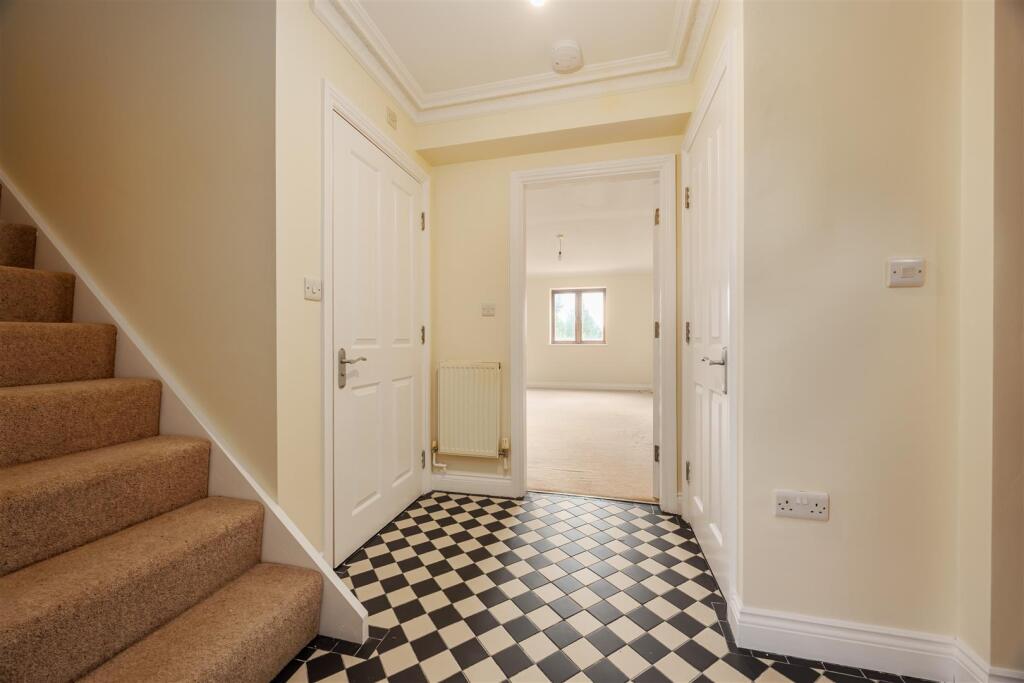 1 Greenfields Entrance Hallway