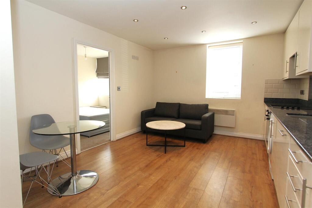 Living Room.JPG