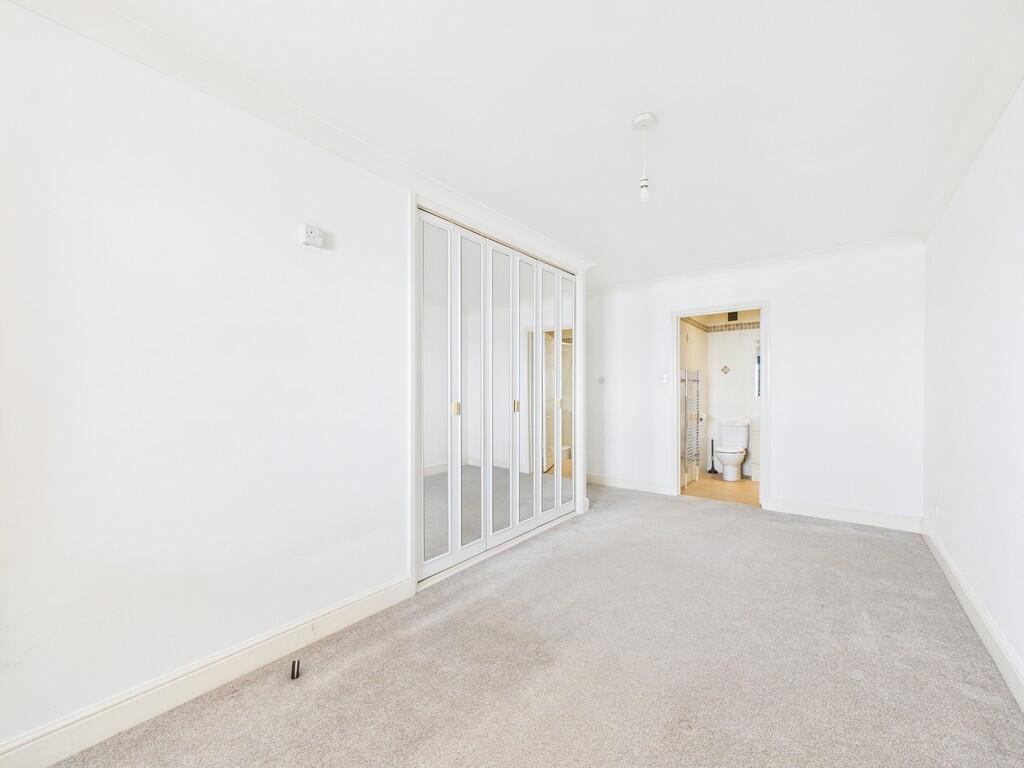 Bedroom 1 (2)