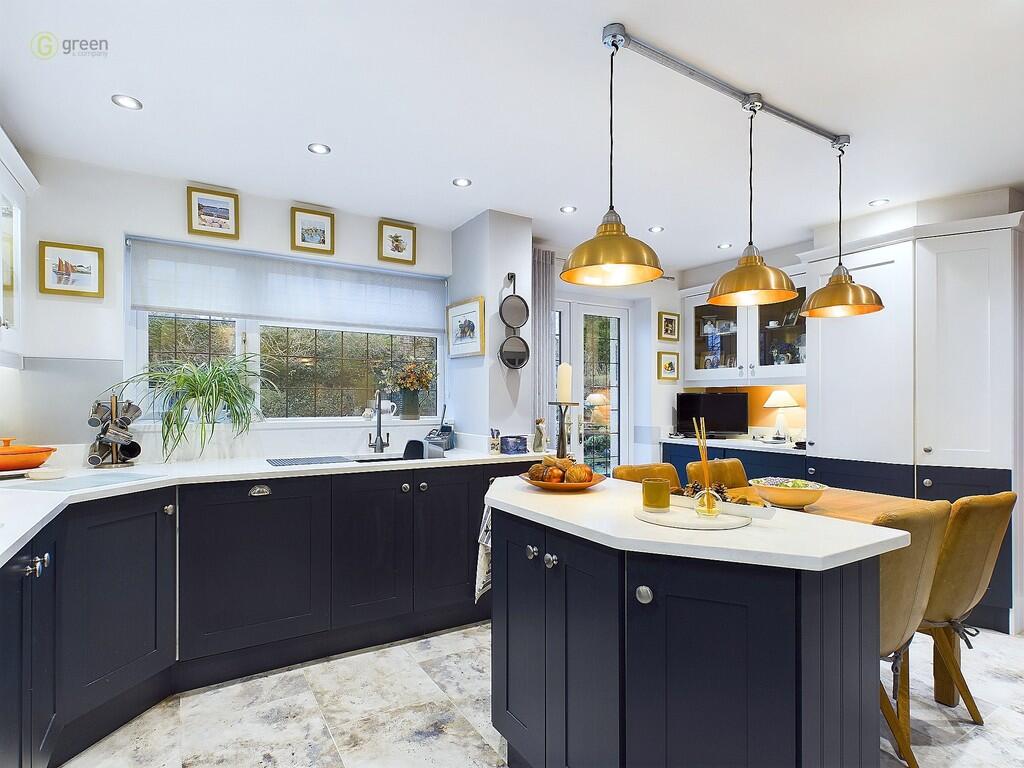 CAM03830G0-PR0116...