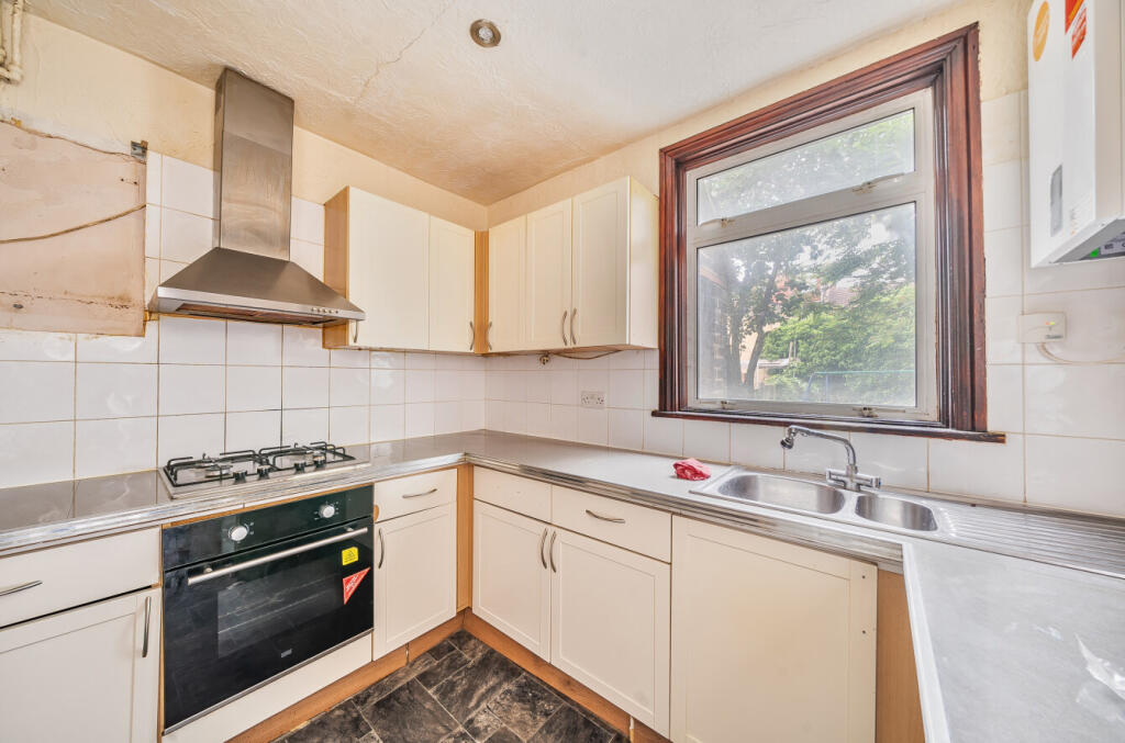 1300382-16-682f68...