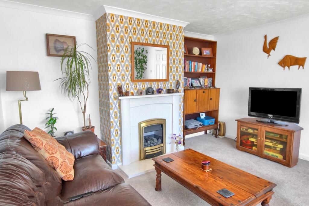 3 - sitting room.jpg