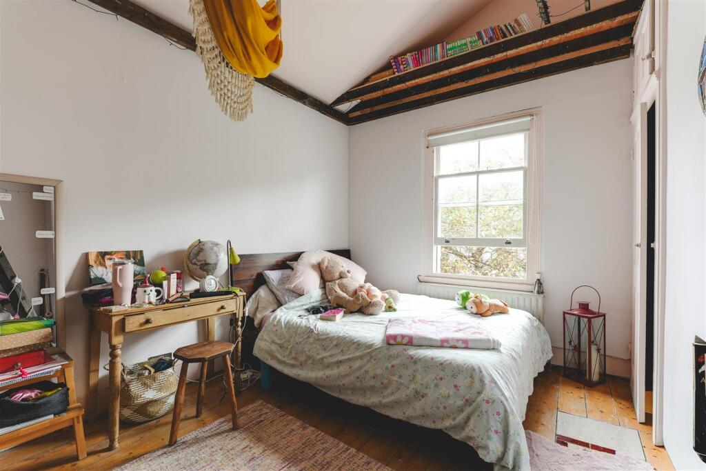 Mildenhall Road-8.jpg