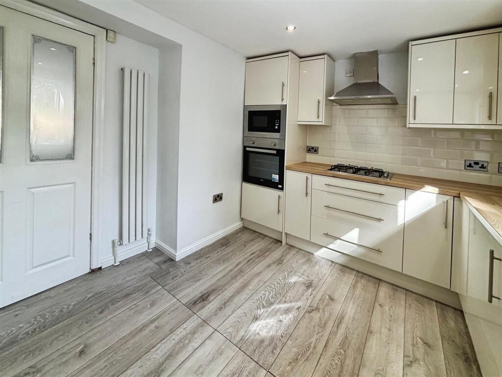 Kitchen/Breakfast Room