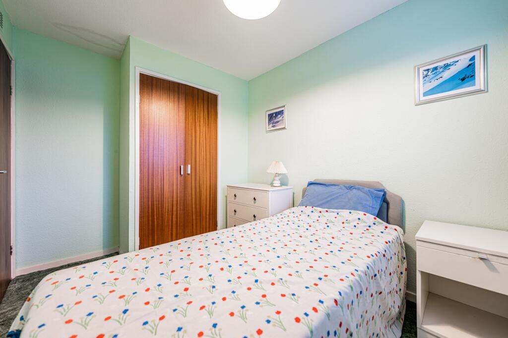 Bedroom2