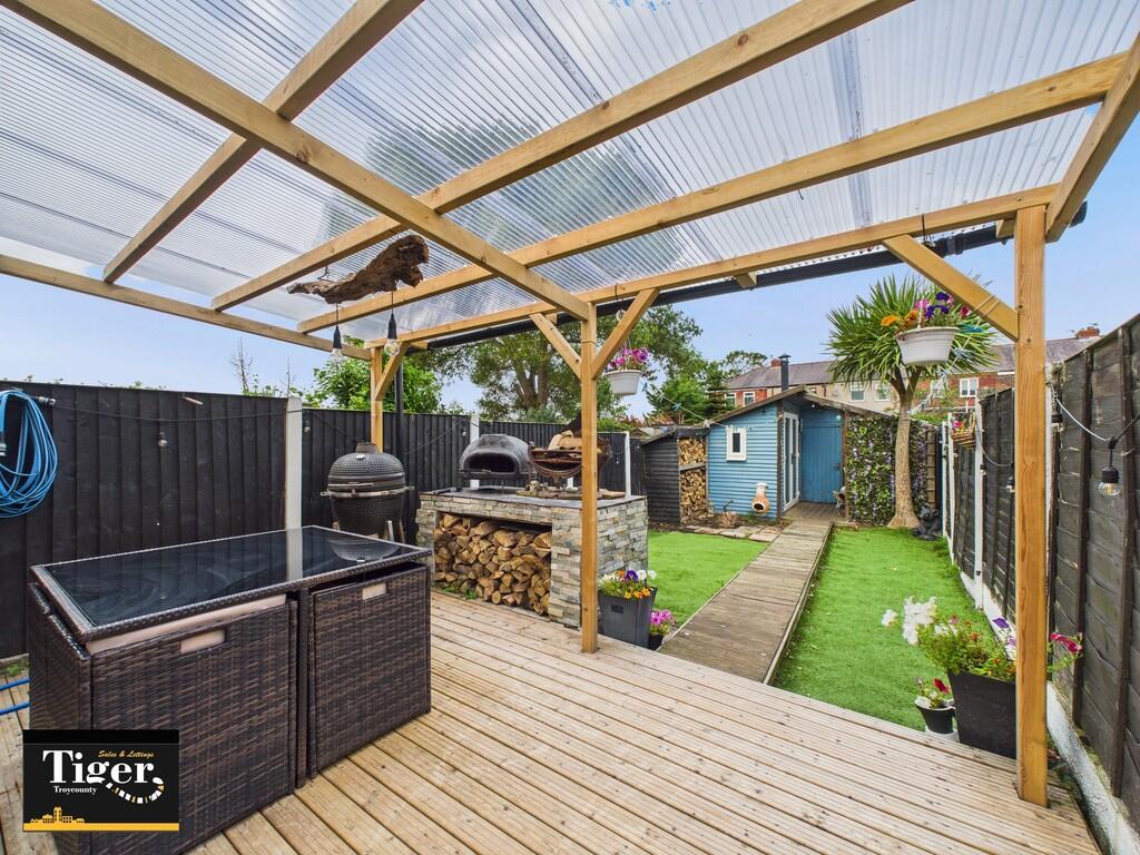 CAM02176G0-PR0664...