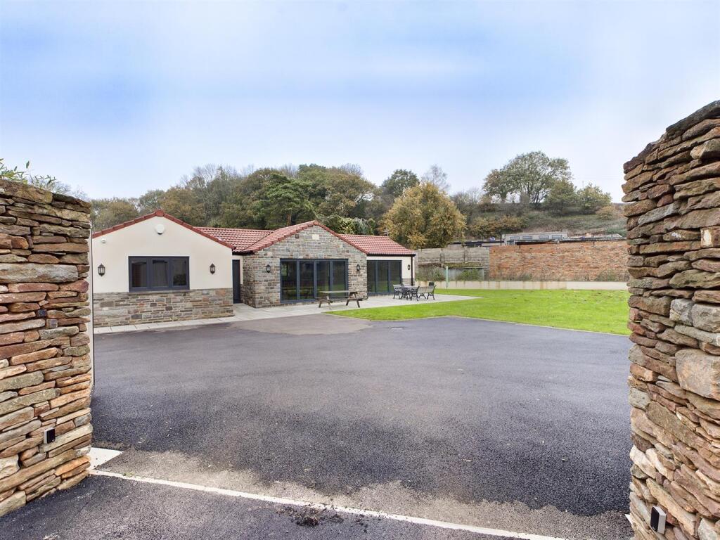 CAM00208P1-PR0170-ST