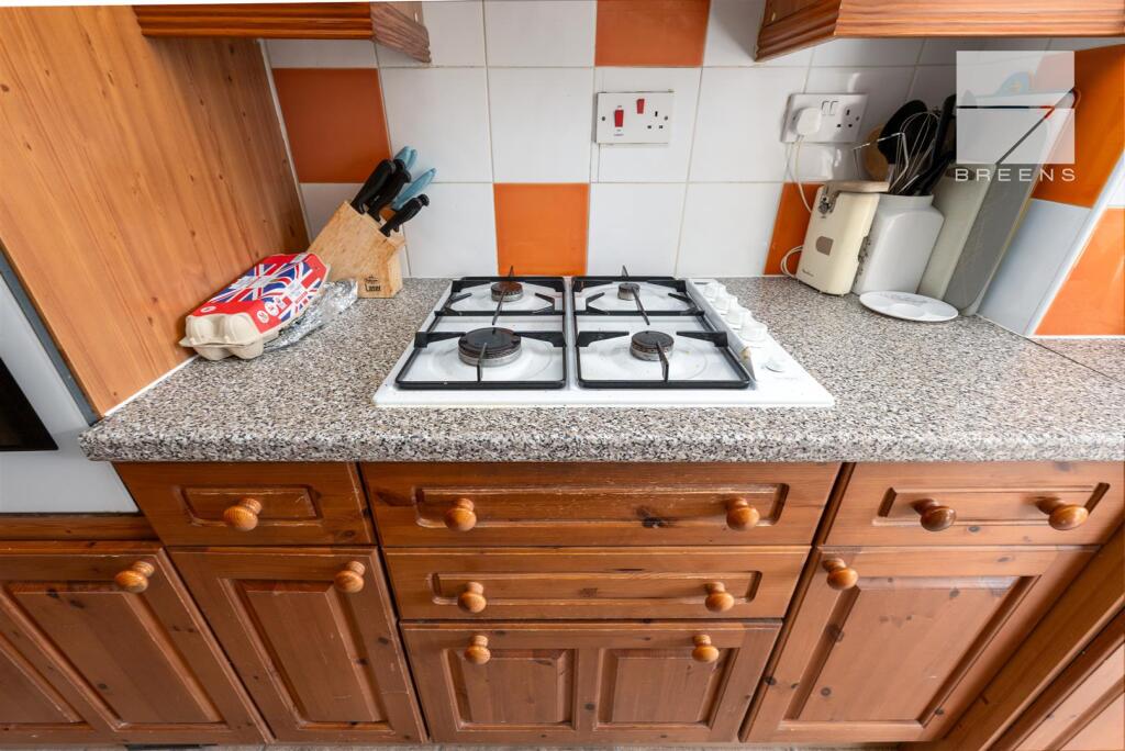 252 Hale End Road_0029.jpg