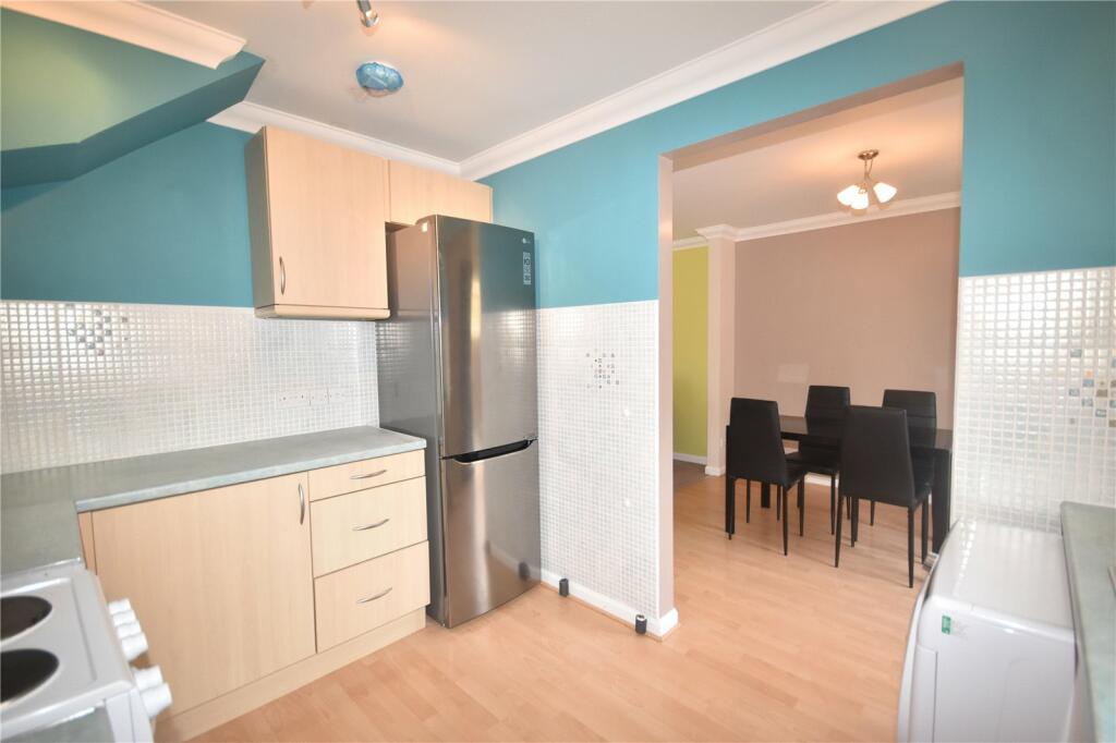 Kitchen/Dining area