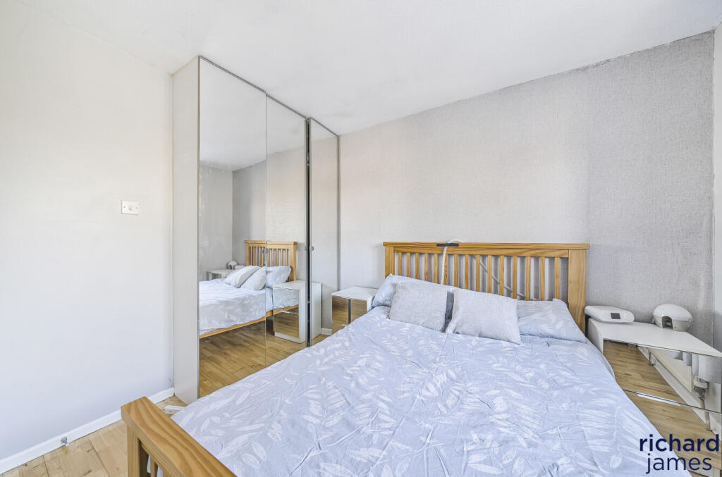 2baaa626c6d645129bc4f15403ad42bd