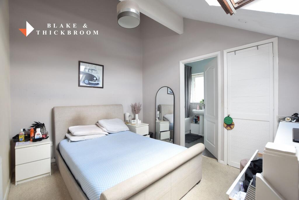 FIRST FLOOR: BEDROOM ONE