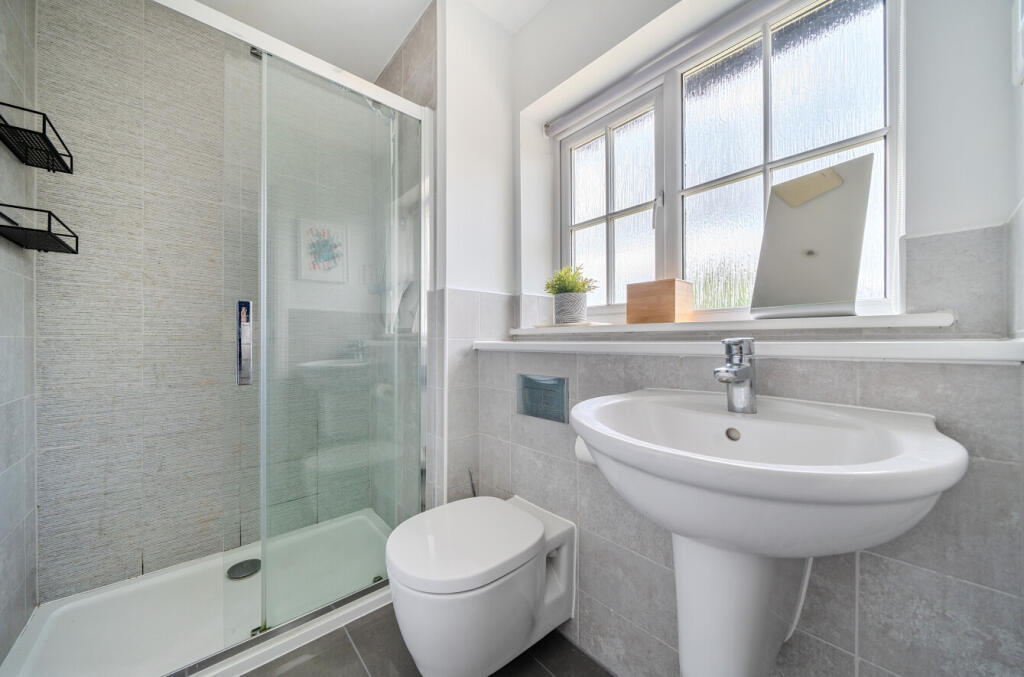 1300081-3-6837295...