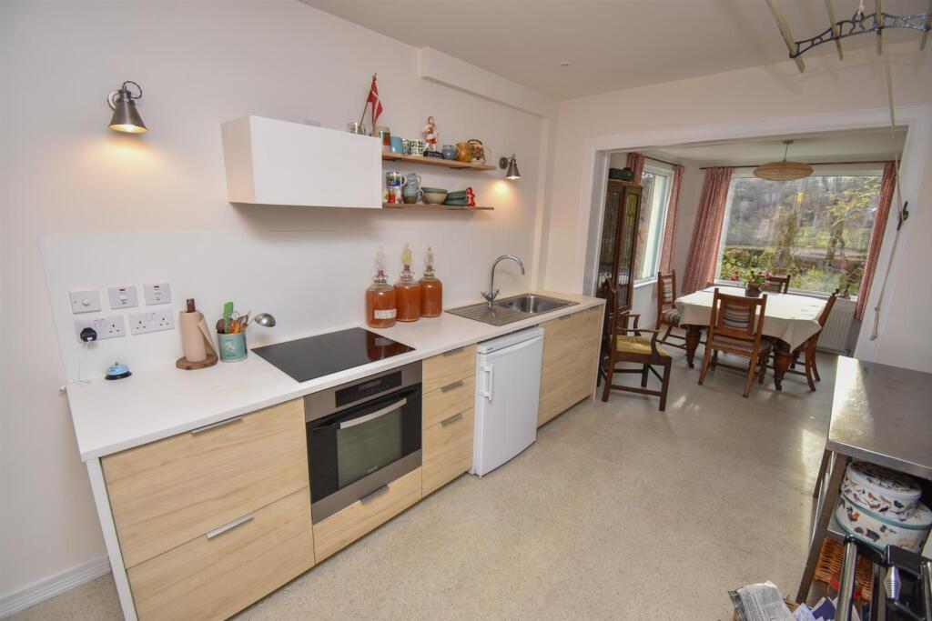 KITCHEN-DINER.jpg