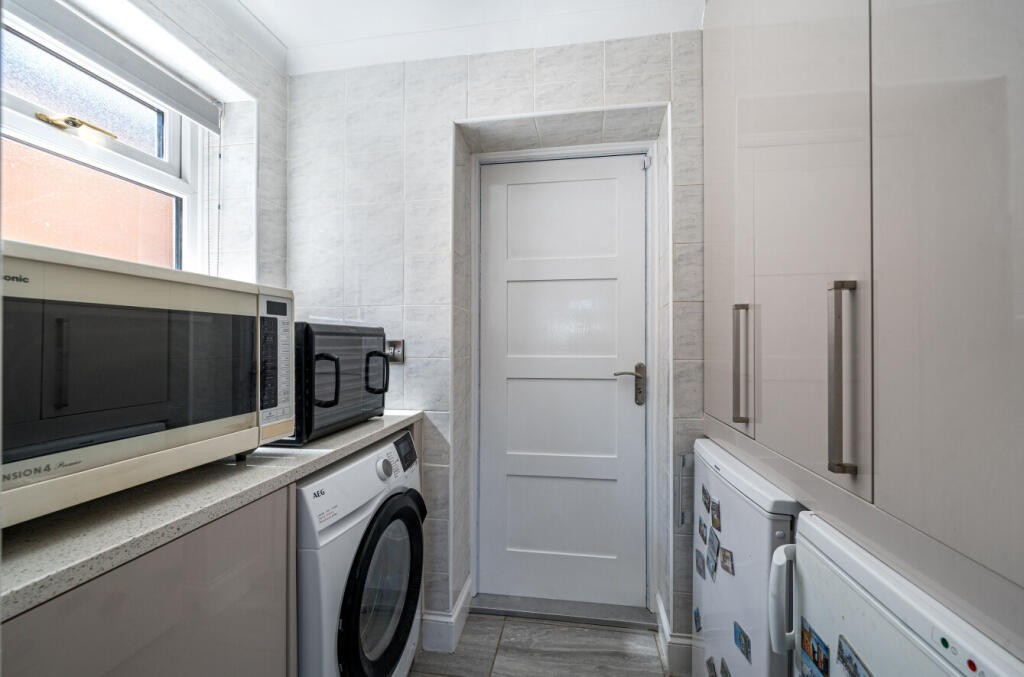 1317352-17-686fa1...